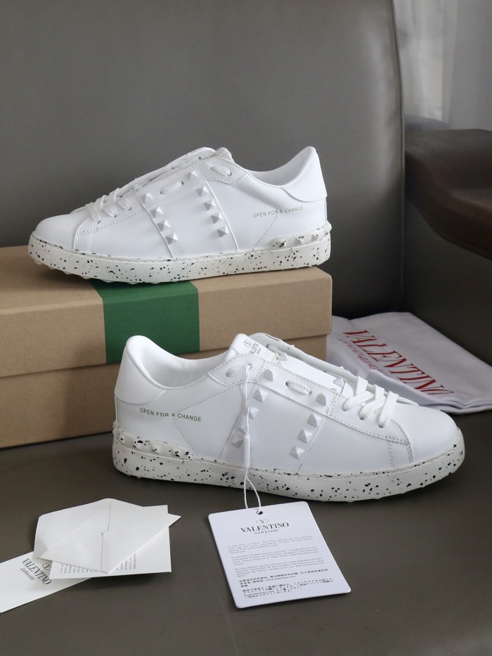 Rockstud Untitled Sneaker(Unisex)36-45=