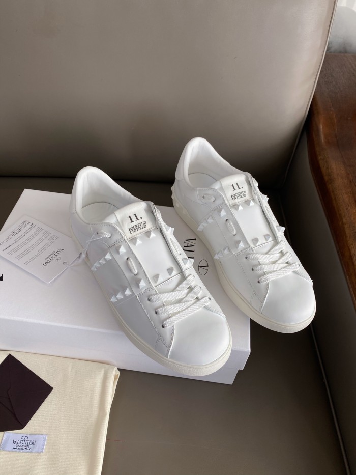 Rockstud Untitled Sneaker(Unisex)36-45=
