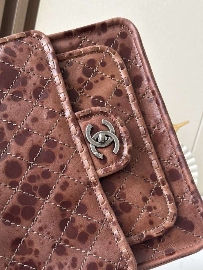 Vintage Resin Leather Quilted Flap Bag “26x11x23cm” -0501 =2225