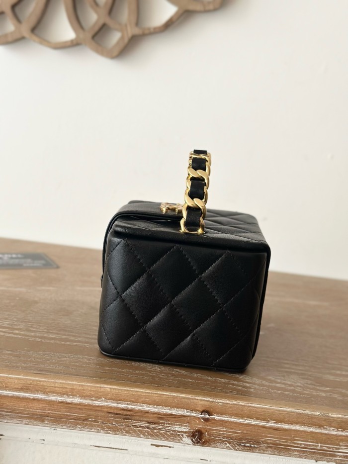 Vintage Mini Vanity Case Grained Calfskin “11x9.5x8.5cm” -036 =2227