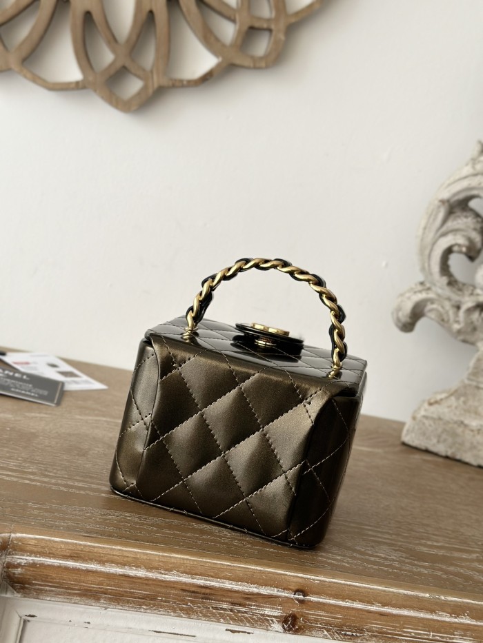 Vintage Mini Vanity Case Grained Calfskin “11x9.5x8.5cm” -036 =2227