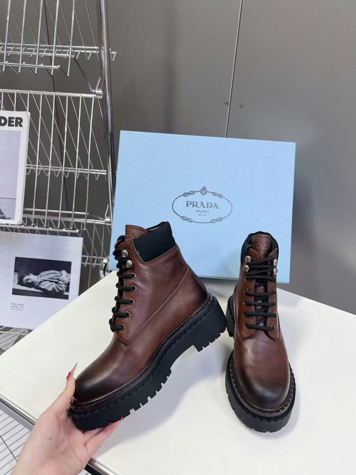 Boots (Female) 35-40=