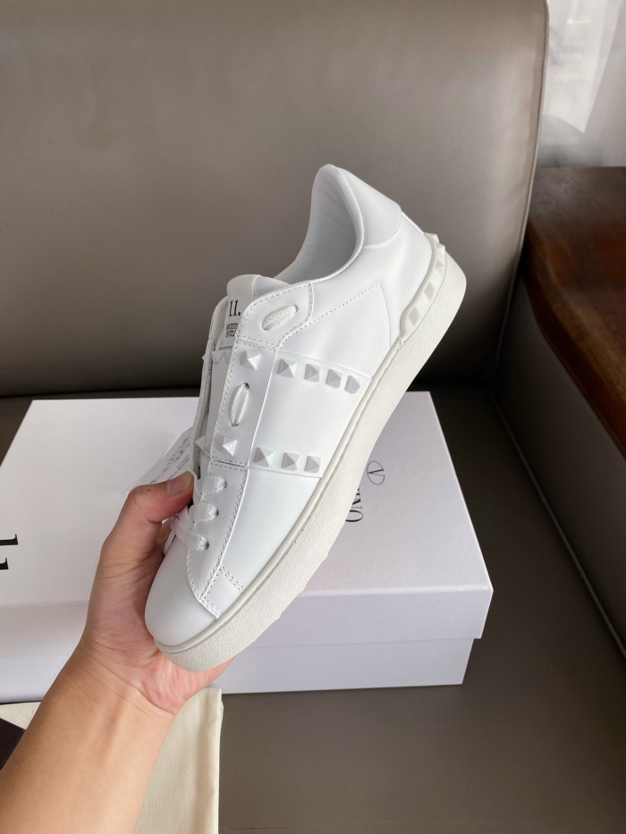 Rockstud Untitled Sneaker(Unisex)36-45=