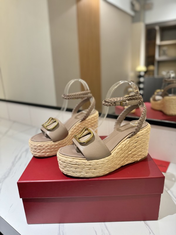 Signature Calfskin Slingback Pump(Female)36-41=