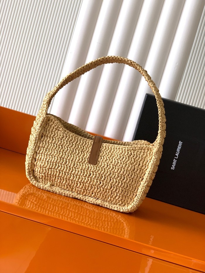 LE 5 à 7  24*14*6CM  -058=