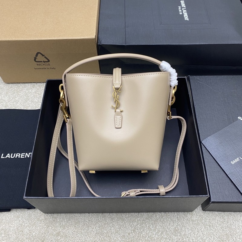 LE 37 mini in shiny leather  15*13*6CM  -026=