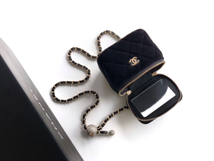 25K Mini Velvet Vanity Case “11x8.5x7cm” -006 =AS5197