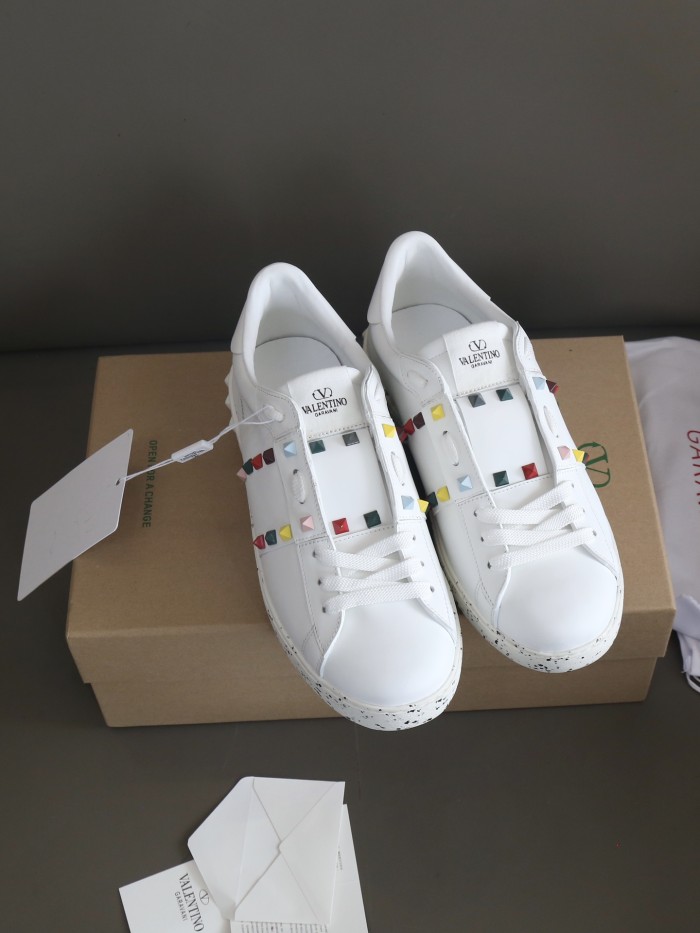 Rockstud Untitled Sneaker(Unisex)36-45=