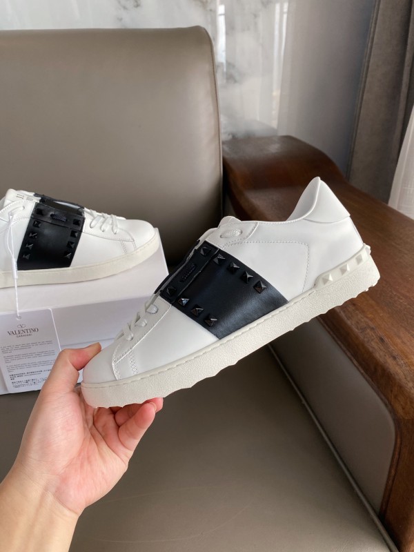 Rockstud Untitled Sneaker(Unisex)36-45=