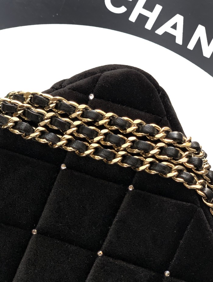 25K Mini Quilted Velvet Clutch with Chain “21x12x5.5cm” -075 =AS4861