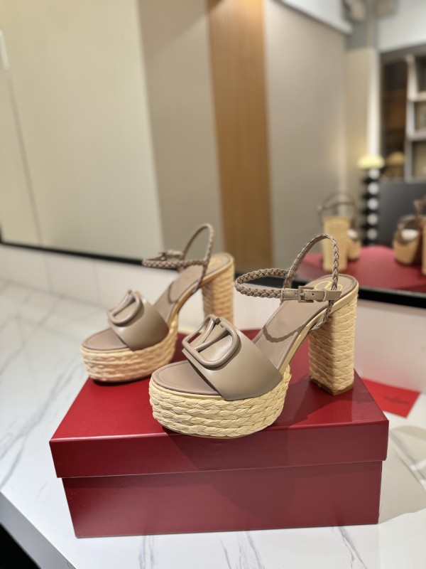 Signature Calfskin Slingback Pump(Female)36-41=