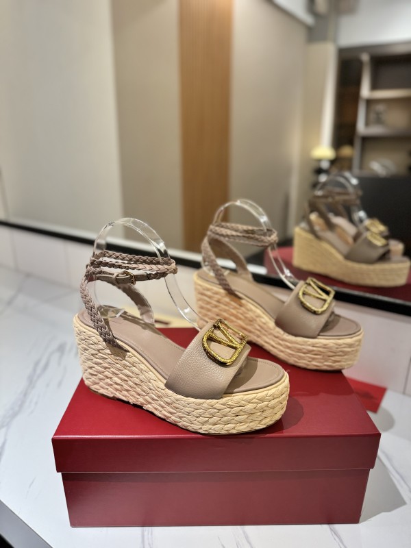 Signature Calfskin Slingback Pump(Female)36-41=