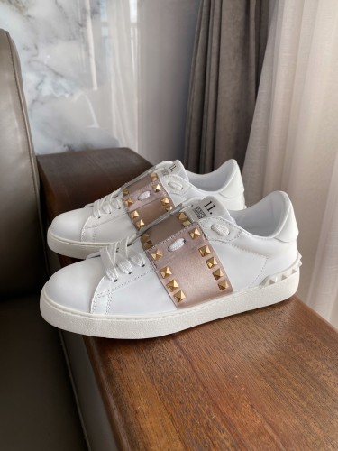 Rockstud Untitled Sneaker(Unisex)36-45=