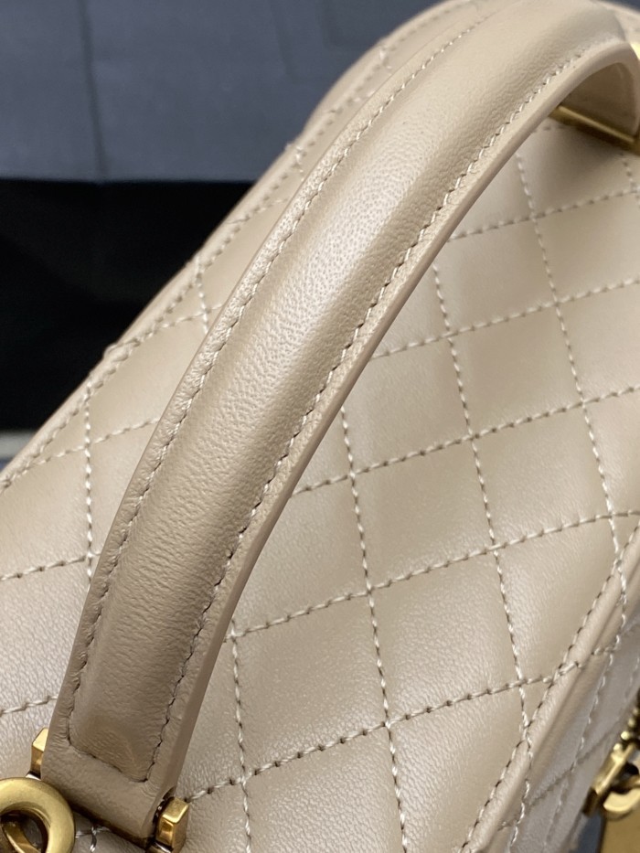GABY large vanity bag in lambskin  22.5*15*8CM  -006=