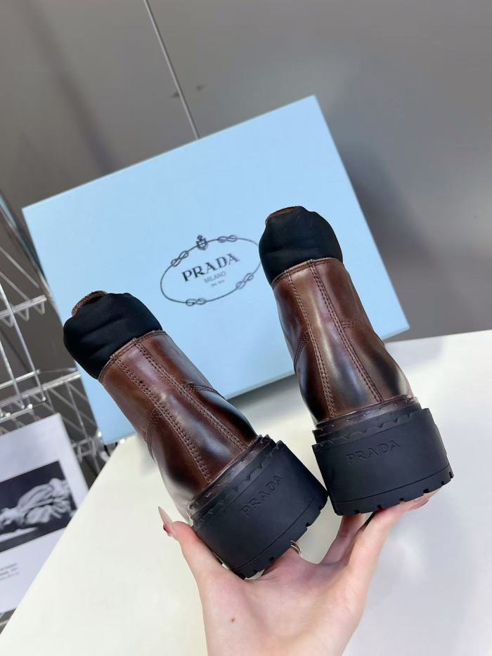Boots (Female) 35-40=