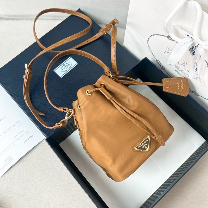 Re-Nylon Mini-Bag“21*16*10CM”-086=