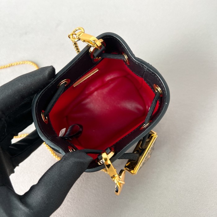 Patent Leather Mini-Pouch“9.5*9*6CM”-086=