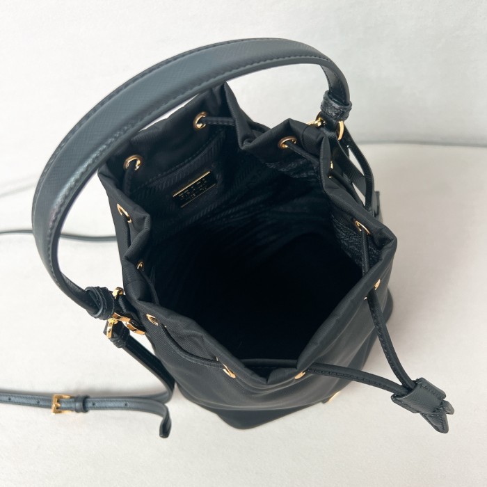 Re-Nylon Mini-Bag“21*16*10CM”-086=