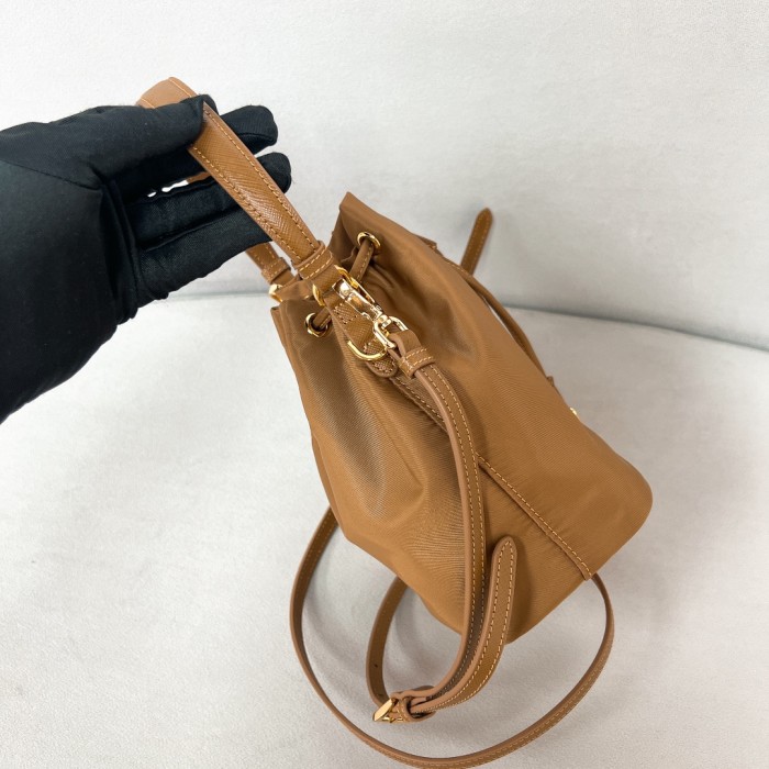 Re-Nylon Mini-Bag“21*16*10CM”-086=