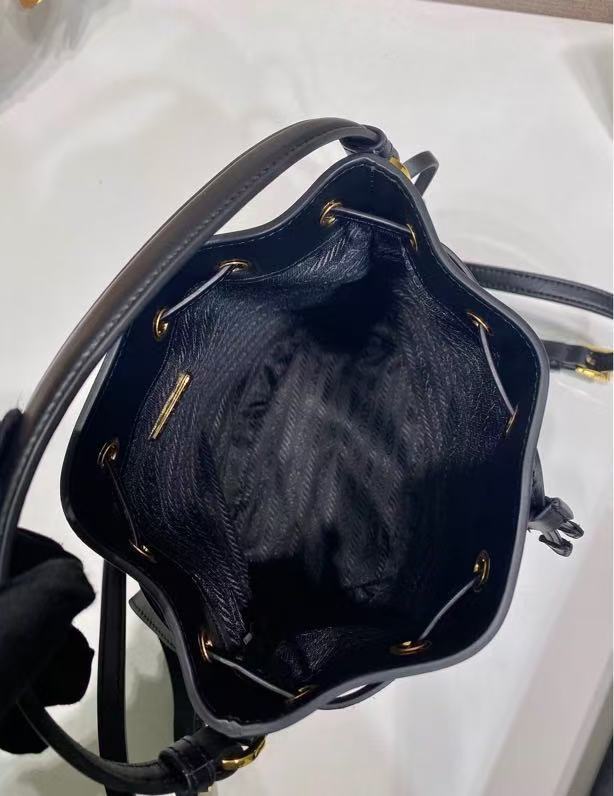 Re-Edition 1978 Bucket Bag“15.5*19.5*10cm”-007=