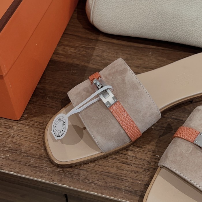 Gigi Slides(Female)36-41=