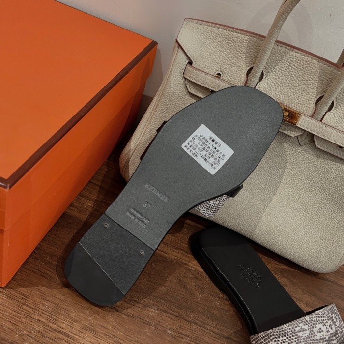 Gigi Slides(Female)36-41=