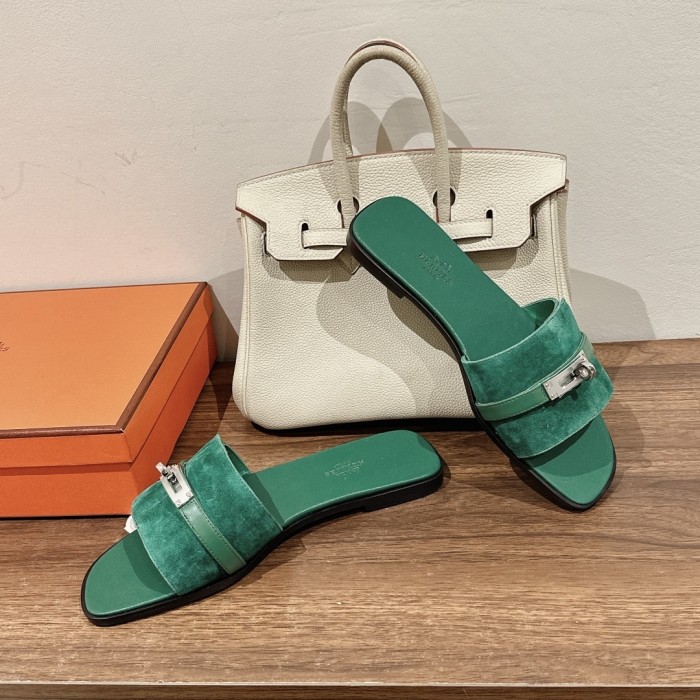 Gigi Slides(Female)36-41=