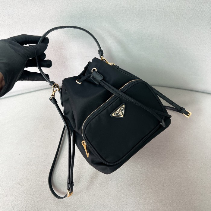 Duet Re-Nylon Bucket Bag“23*18*12CM”-086=
