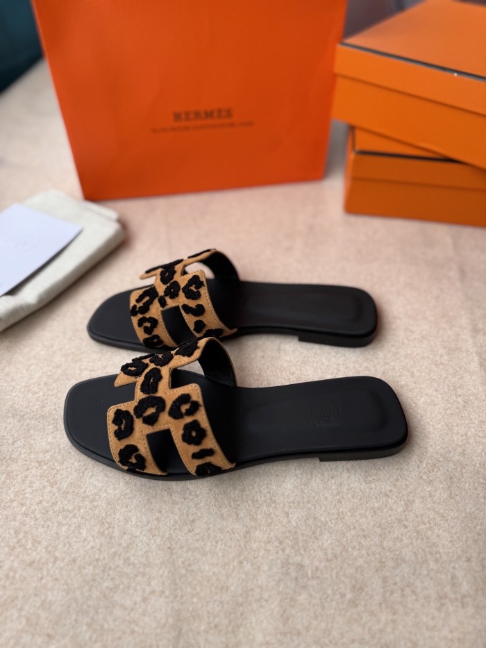 Oran Slides(Female)36-41=