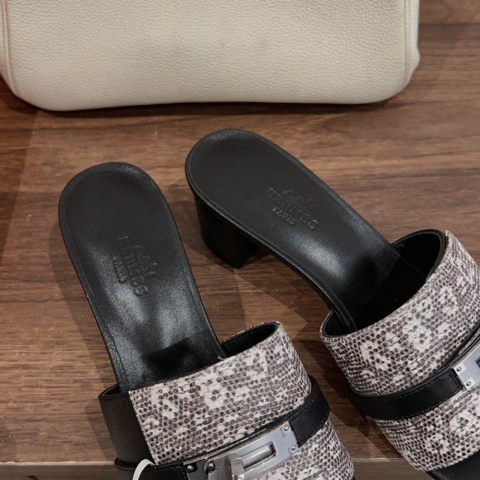 Gigi Slides(Female)36-41=