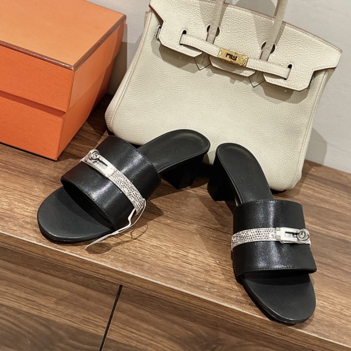 Gigi Slides(Female)36-41=