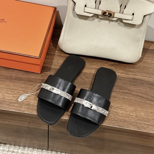 Gigi Slides(Female)36-41=