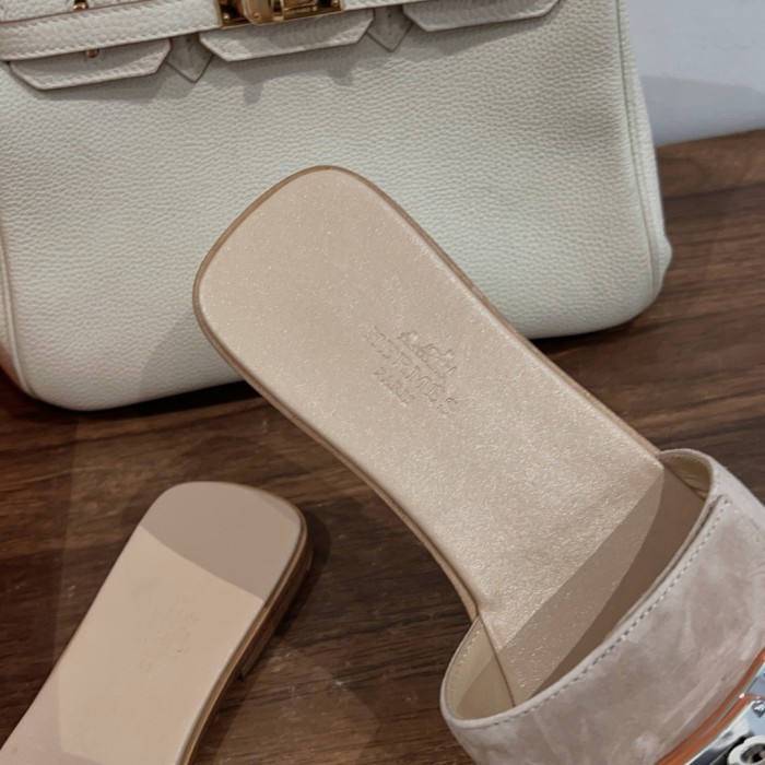 Gigi Slides(Female)36-41=