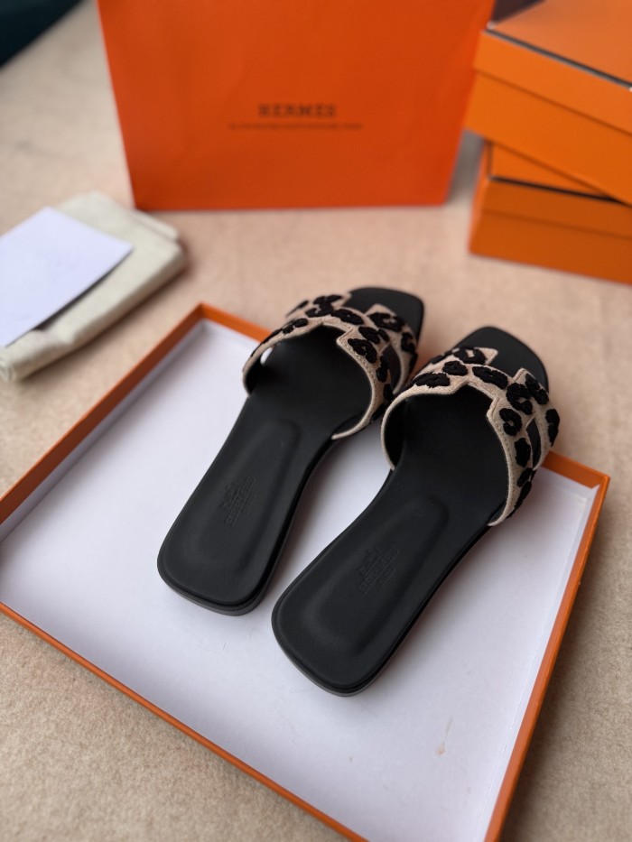 Oran Slides(Female)36-41=