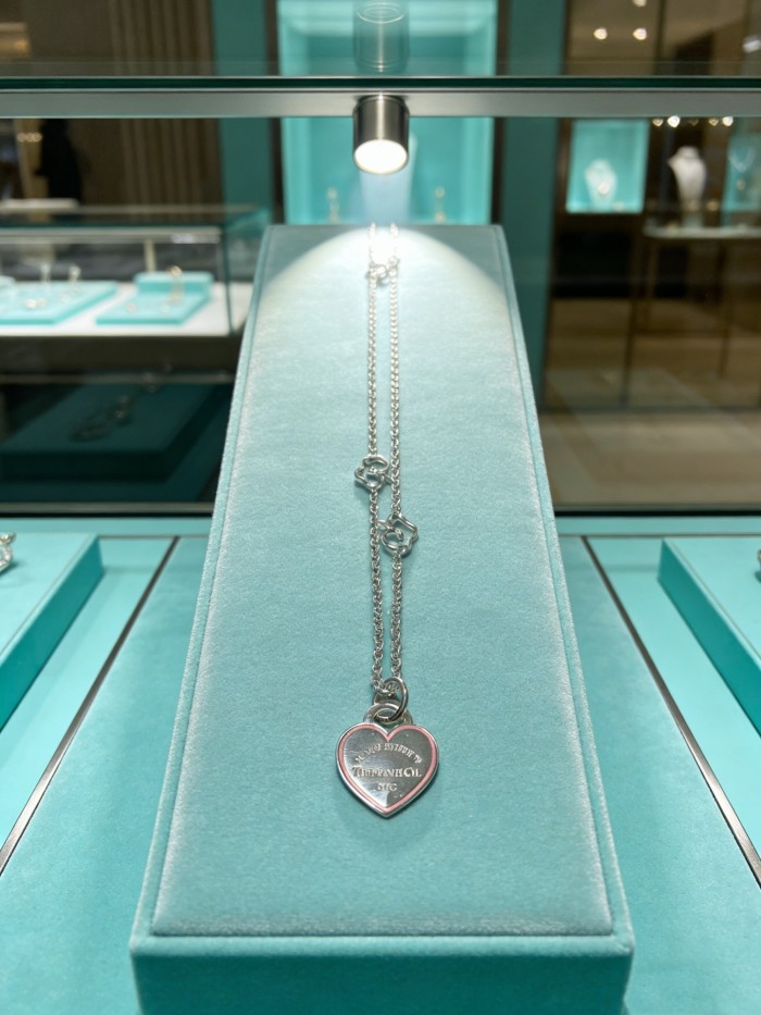 Necklace 08=