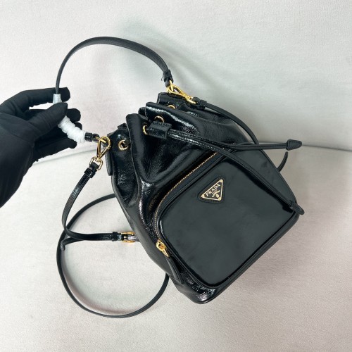 Duet Naplak Patent Leather Bucket Bag“22.5*17.5*12CM”-088=