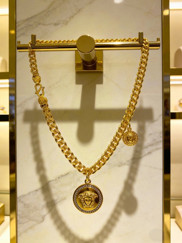 Necklace 041=