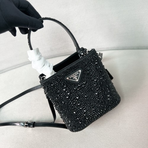 Panier Satin Bag With Crystals“16*15*9.5CM”-0811=