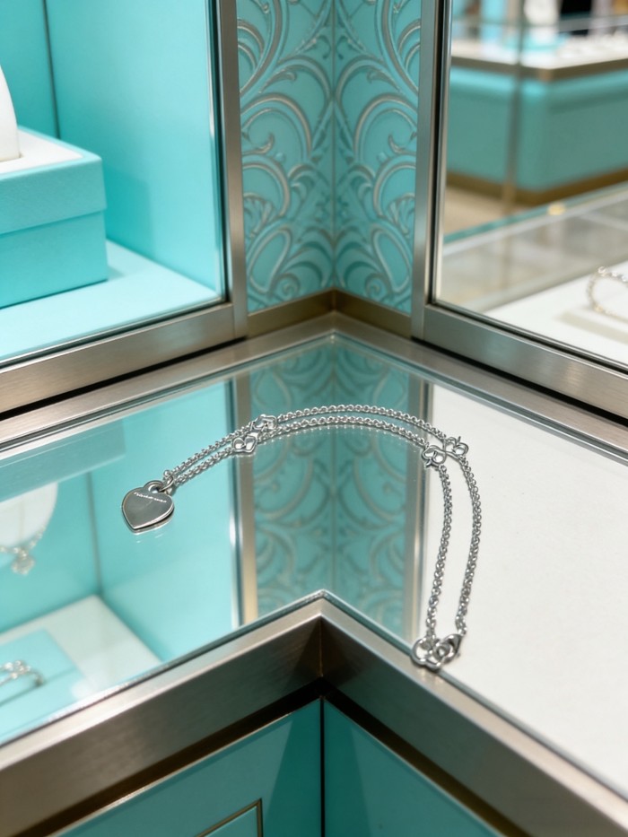 Necklace 08=
