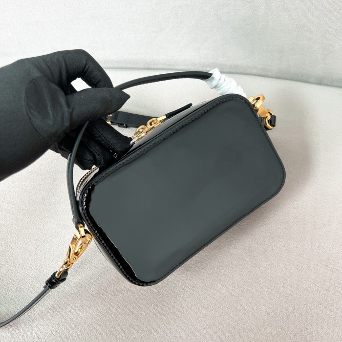 Black Patent Leather Mini-Pouch“17.5*10.5*4.5CM”-089=