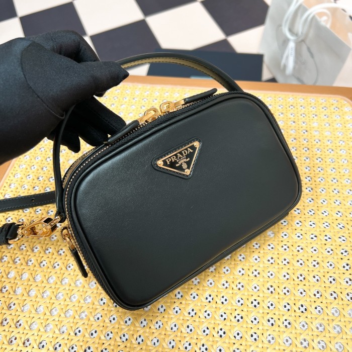 Saffiano Leather Mini-Pouch“18.5*13*6CM”-089=
