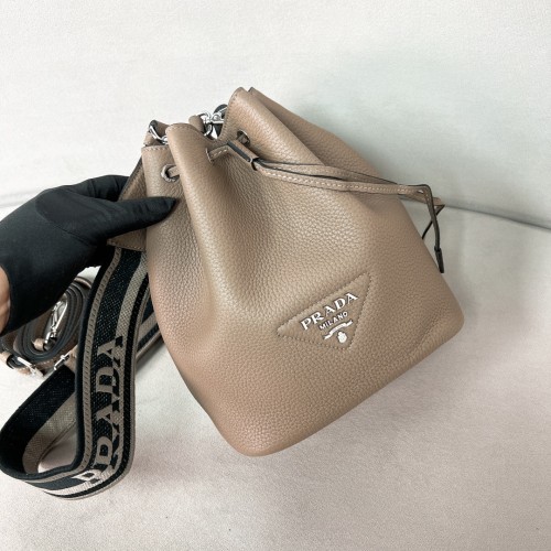 Cornflower Leather Bucket Bag“25*20*14CM”-0801=