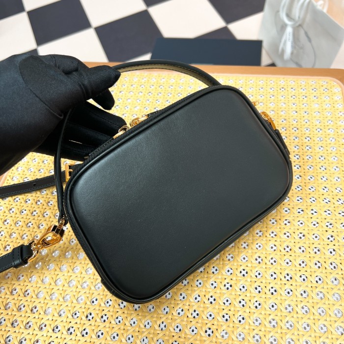 Saffiano Leather Mini-Pouch“18.5*13*6CM”-089=
