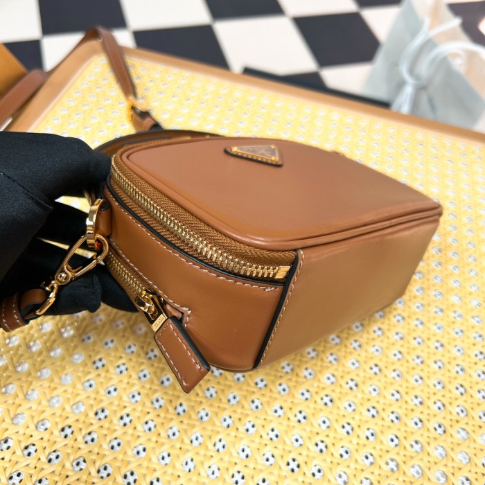 Saffiano Leather Mini-Pouch“18.5*13*6CM”-089=