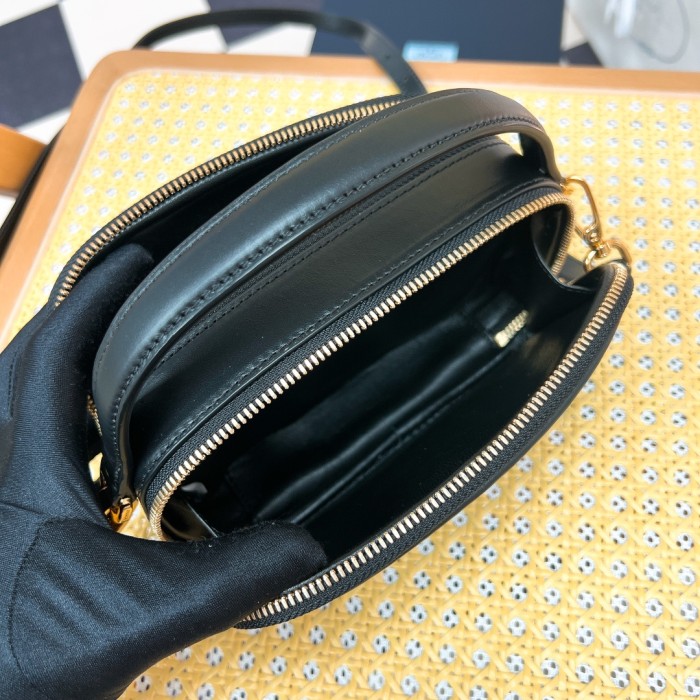 Saffiano Leather Mini-Pouch“18.5*13*6CM”-089=