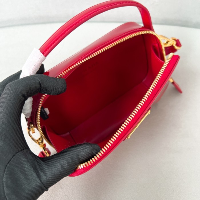 Black Patent Leather Mini-Pouch“17.5*10.5*4.5CM”-089=