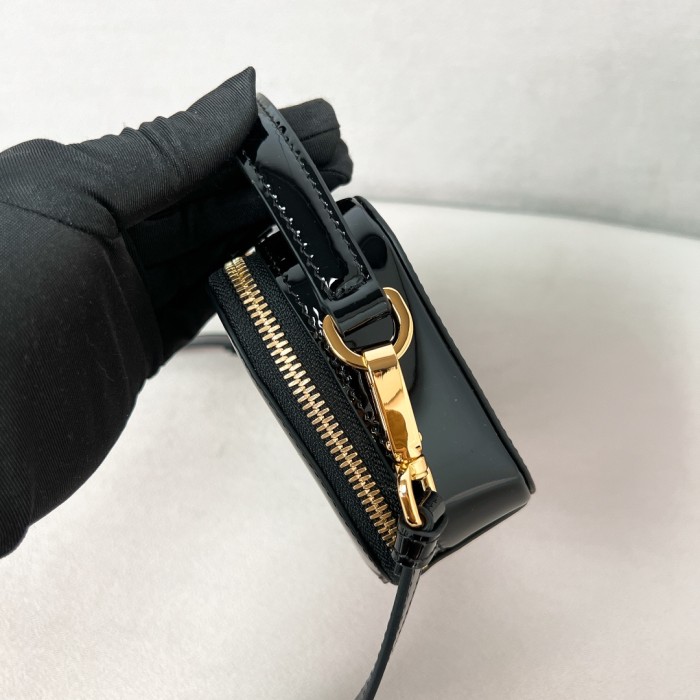 Black Patent Leather Mini-Pouch“17.5*10.5*4.5CM”-089=
