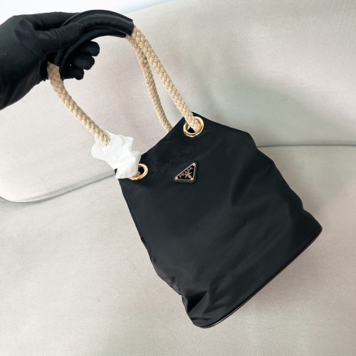 Mariner Re-Nylon Small Bucket Bag“28*23.5*16.5CM”-088=