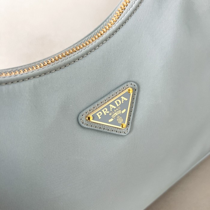 Re-Edition 2005 Re-Nylon Handbag“22*18*6.5CM”-005=
