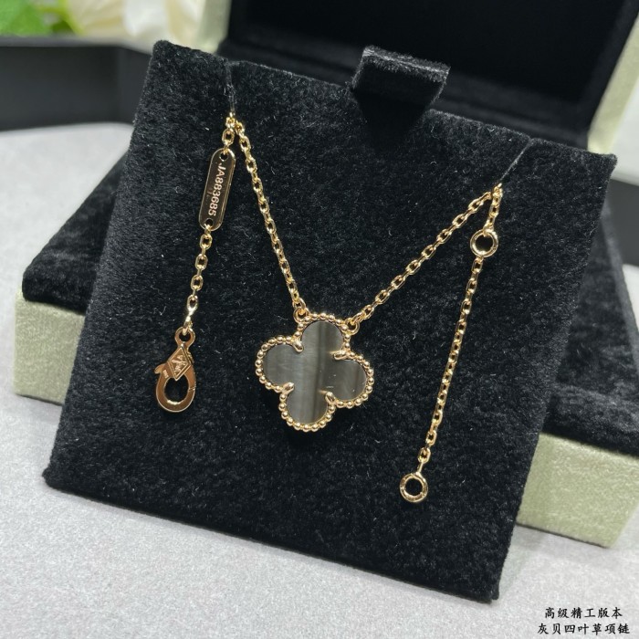 Necklace 001=